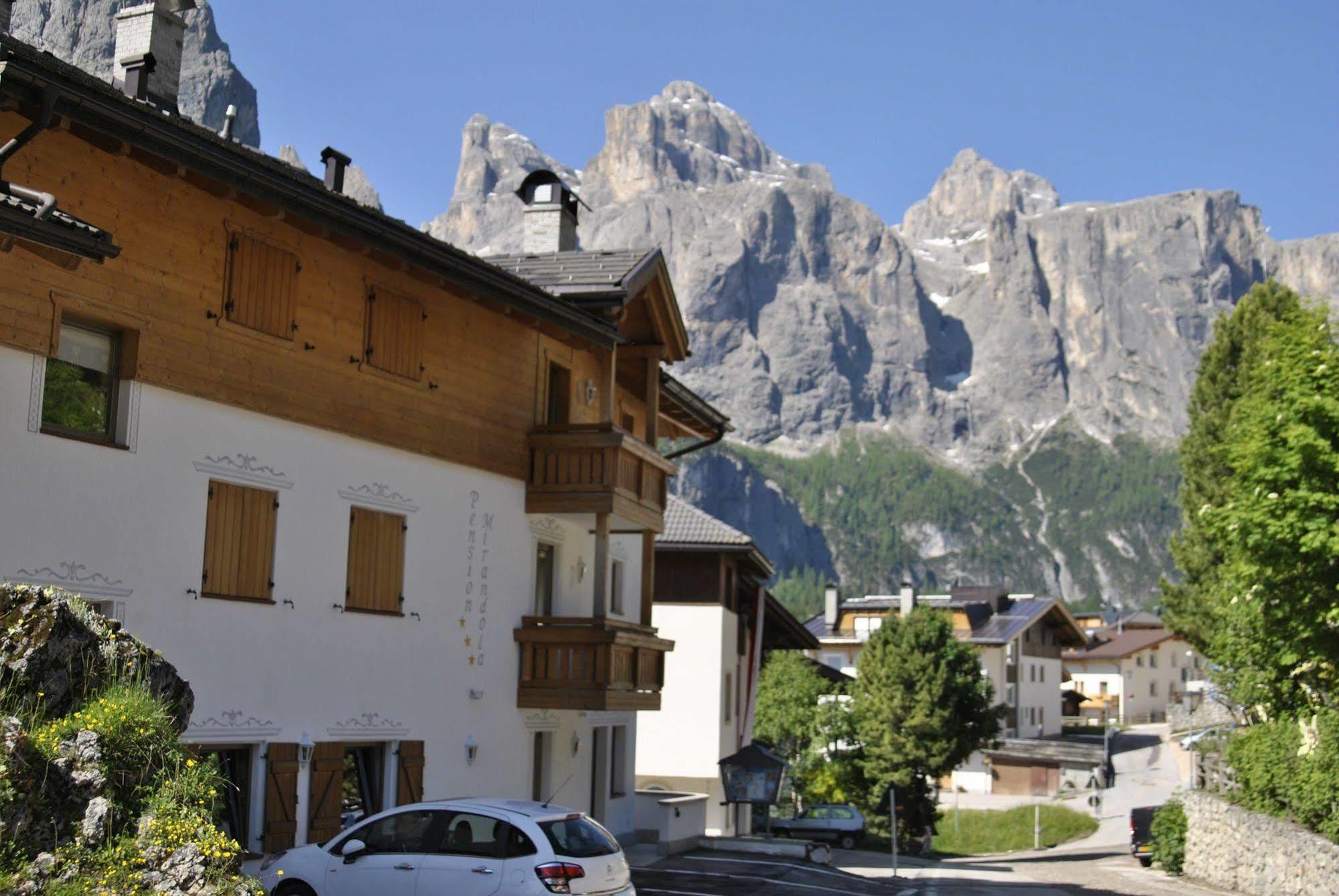 Pension Mirandola Colfosco Exterior foto
